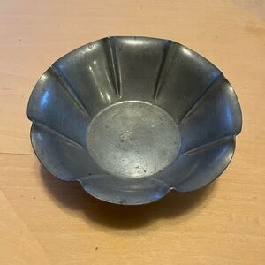 Vintage Pilgrim Solid Pewter Bowl 5.25”